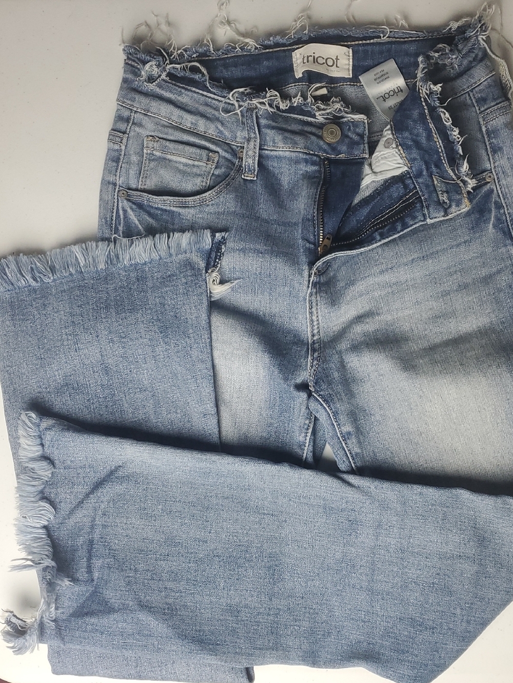 Tricot Frayed Hem Jeans
